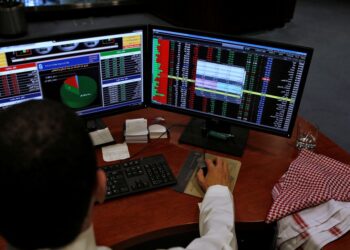 MIDEAST STOCKS Major Gulf markets end mixed; blue-chips buoy Egypt