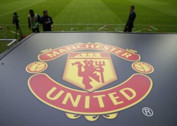 Soccer-Top European clubs announce breakaway Super League