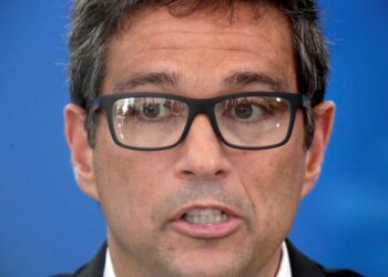Brazil’s Bolsonaro appoints central bank directors to fixed terms