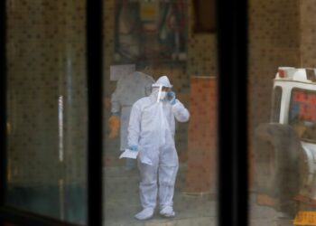 India coronavirus cases set new global record, U.S. readies help