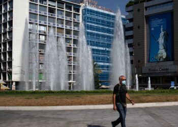 Greece formally submits national recovery plan to EU