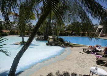 New wave of COVID-19 infection threatens Costa Rica tourist revival