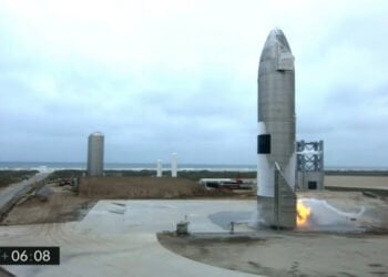 SpaceX successfully launches and lands its Starship prototype rocket