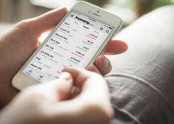 Fed’s Waller Joins Colleagues in Branding Inflation ‘Temporary’