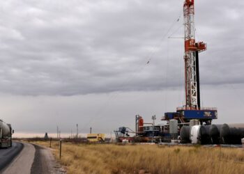 Oil boom in New Mexico could stick taxpayers with cleanup costs -study