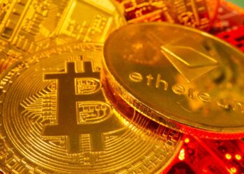 Crypto miners halt China business after Beijing’s crackdown, bitcoin dives