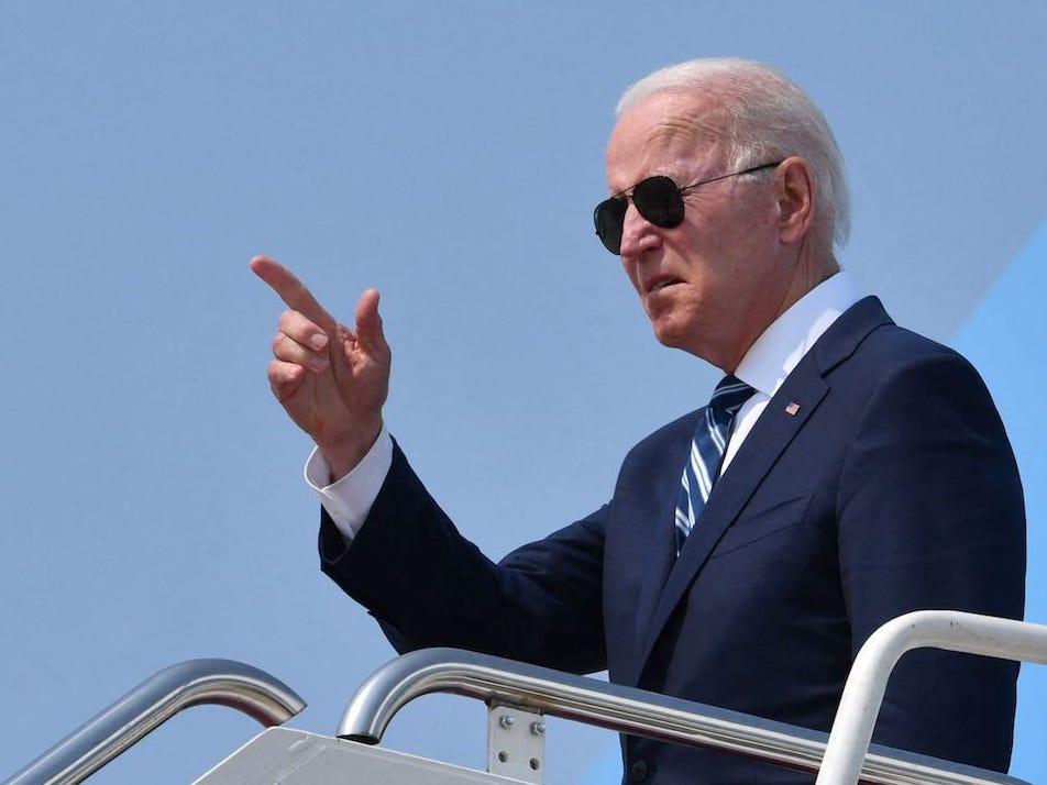 Biden ditched Obama’s apples and Trump’s Diet Coke button for salt water taffy from Delaware: ‘He has the tastes of a 5-year-old’