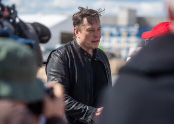 ‘I Won’t Sell’ Dogecoin-Tesla Billionaire Elon Musk Reveals Where He Stands In ‘The True Battle’ Between The Dollar And Crypto