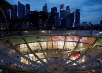 Singapore sees uneven recovery after Q1 GDP tops forecasts