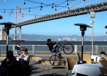 Extra Crunch roundup: first-check myths, Miami relocation checklist, standout SaaSy startups