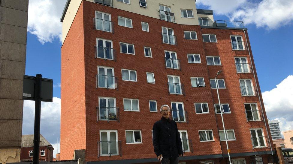 Senior MP demands answers for leaseholders