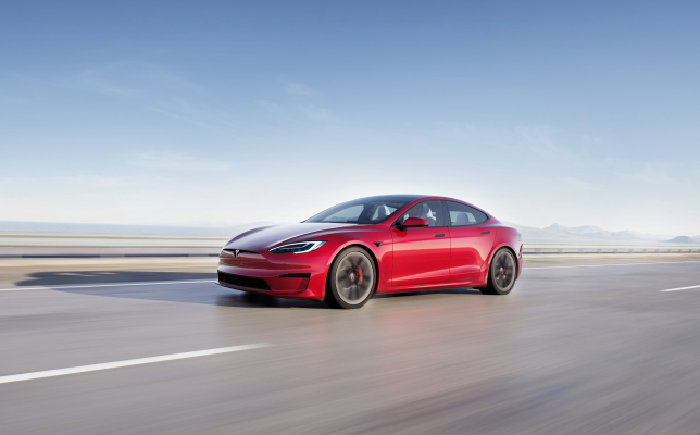 Elon Musk officially hits the brakes on Tesla Model S Plaid+