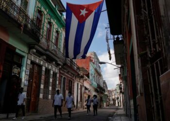 Exclusive: Cuba and wealthy creditors hope to save landmark accord
