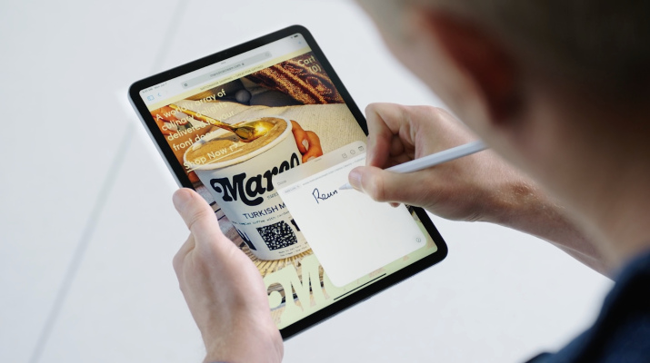 Apple’s iPadOS 15 breaks the app barrier