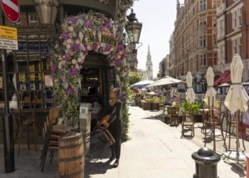 U.K.’s Boris Johnson Delays End of England’s Lockdown as Cases Surge