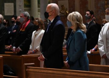 Catholic leaders advance plan that could deny Biden Communion