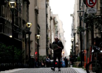 Buenos Aires renews creditor talks in ‘last round’ push for $7 billion debt deal