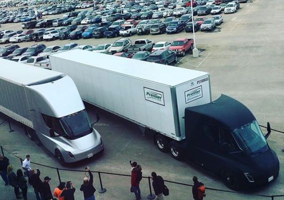 Tesla delays Semi truck to 2022; Cybertruck back-burnered for Model Y