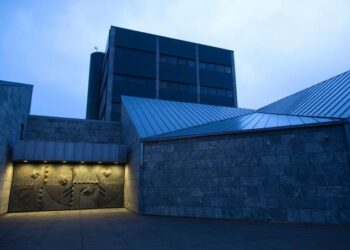 Iceland Hikes Rates for Second Time Since May to Curb Inflation