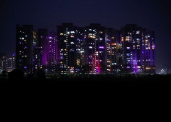 Housing affordability to worsen near-term, even as price rises cool off: Reuters poll