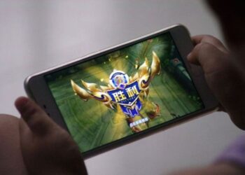Daily Crunch: China sets three-hour weekly time limit for under-18 gamers