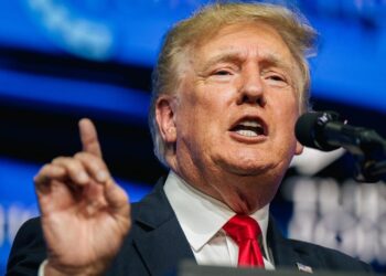 Trump to fight release of tax returns to Congress