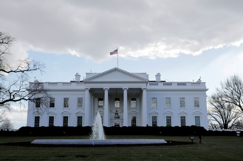 White House announces final extension of student loan repayment pause