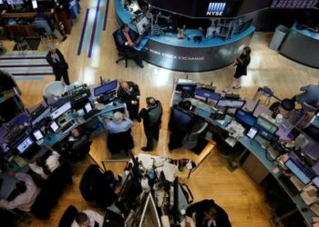 Taliban Victorious, Chinese Economy Slows, Oil Falls