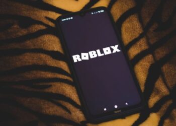 Roblox acquires Discord competitor Guilded