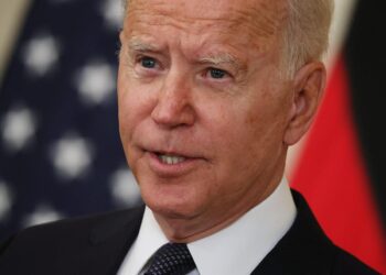 If you work at a large or midsize company, Biden’s action plan requires your boss pays you for your time spent getting vaccinated and recovering from possible side effects