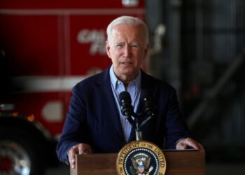 Biden met moderate U.S. Senate Democrats to discuss $3.5 trln spending bill