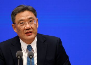 China applies to join Pacific trade pact to boost economic clout