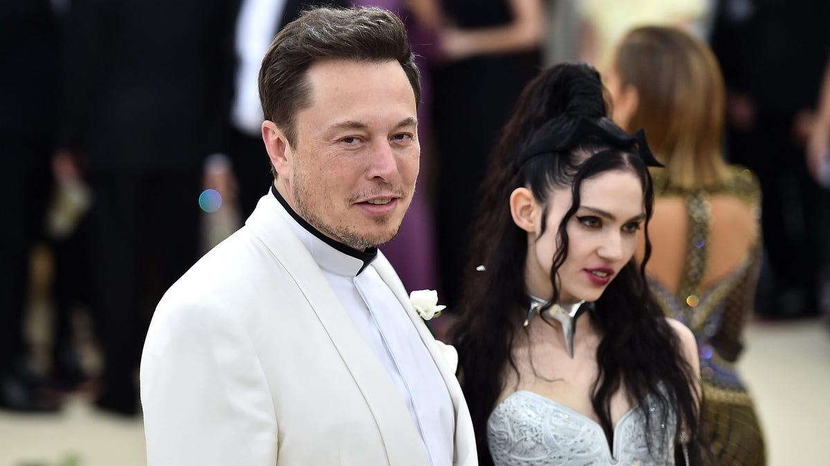 Elon Musk And Grimes ‘Still Love Each Other’ After Break Up