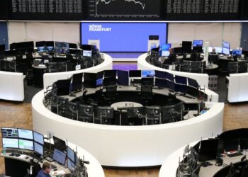 European stocks hit 2-month lows on inflation worries