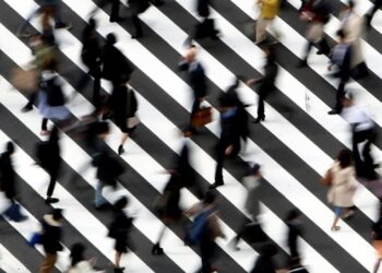 Japan’s economy seen back in decline on COVID-19, supply issues