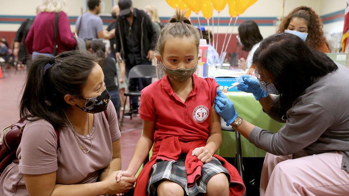 Nearly 1 Million Kids Get Covid Vaccine In First Week Of Rollout, White House Says