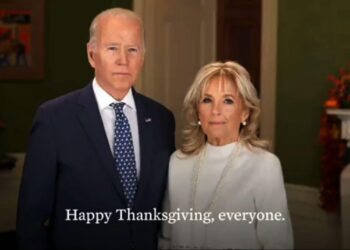 Bidens offer Thanksgiving greeting