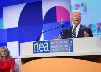 Biden extends pause on student loan repayment