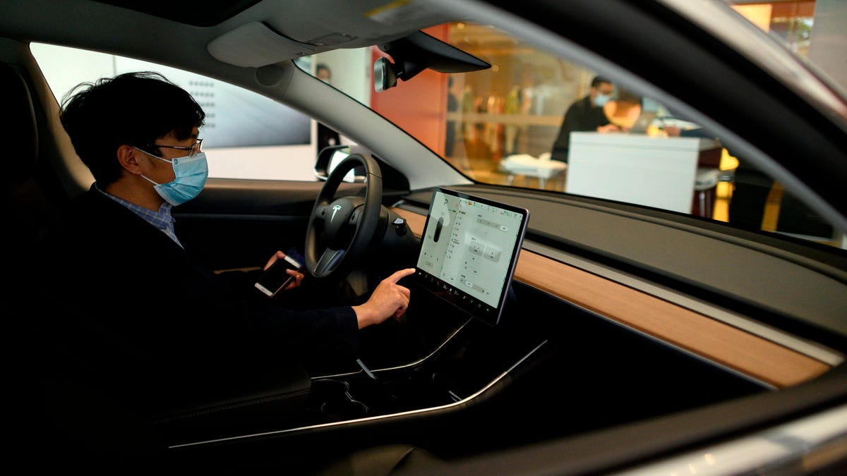 Tesla Will Disable Touch Screen Games While Vehicles Are In Motion Following Federal Probe