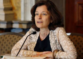 U.S. Chamber issues rare warning on Fed nominee Raskin, citing oil, gas views