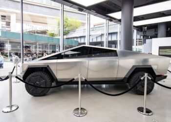 Tesla delays initial production of Cybertruck to early 2023