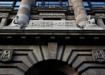 Mexico central bank hikes key rate, still hawkish under new leadership