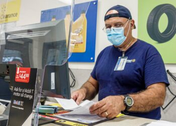 Walmart Reportedly Scraps Mask Mandate For Vaccinated Staff