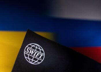 Cutting Russia off from SWIFT a “matter of days” -euro zone central banker