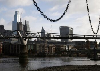 UK inflation hits 30-year high of 6.2% as Sunak readies response