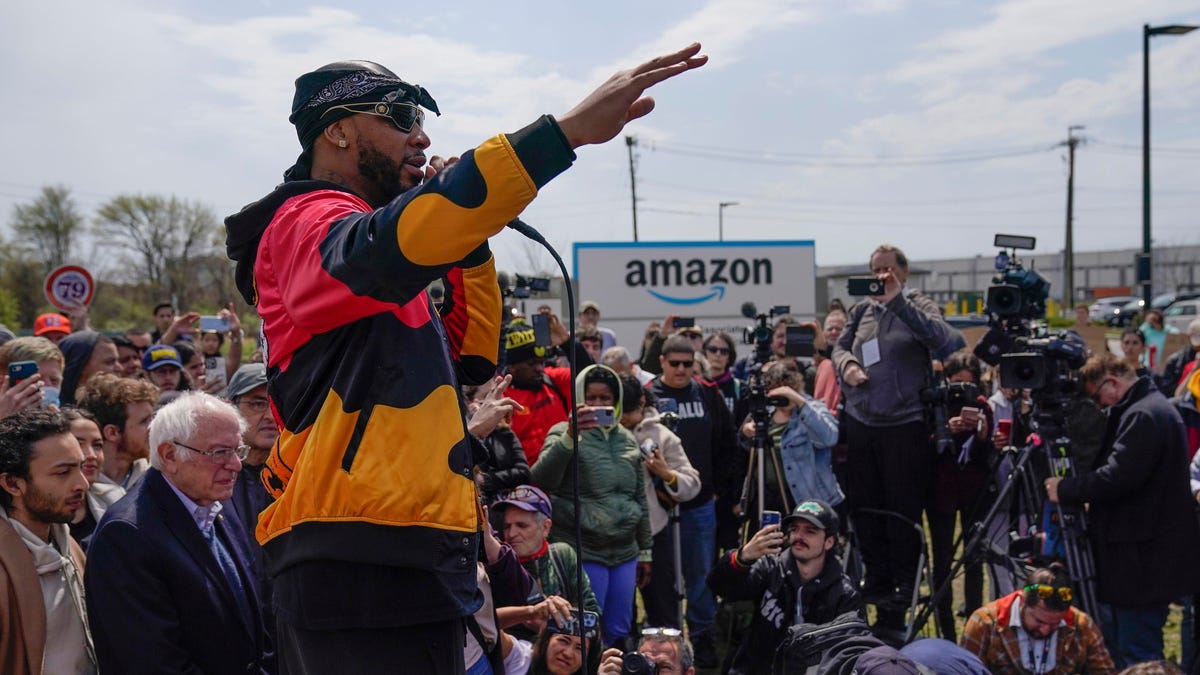 Amazon Fires More Than Six Managers—Some Involved With Union Efforts—At Staten Island Facility, Report Claims