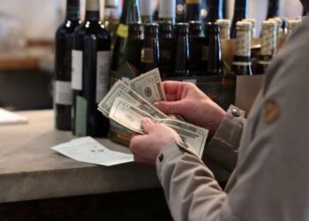 Bostic sees no 75 bps rate hike, hopeful inflation cools