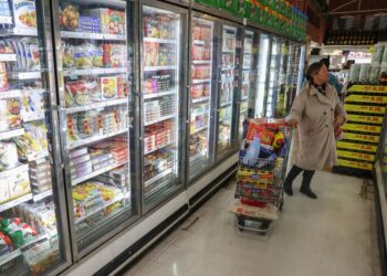 U.S. household strength may prolong Fed’s inflation fight