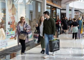 U.S. inflation simmers, worst of price gains likely behind