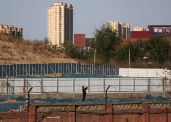 Chinese developers’ debt woes worsen as sales, yuan weaken